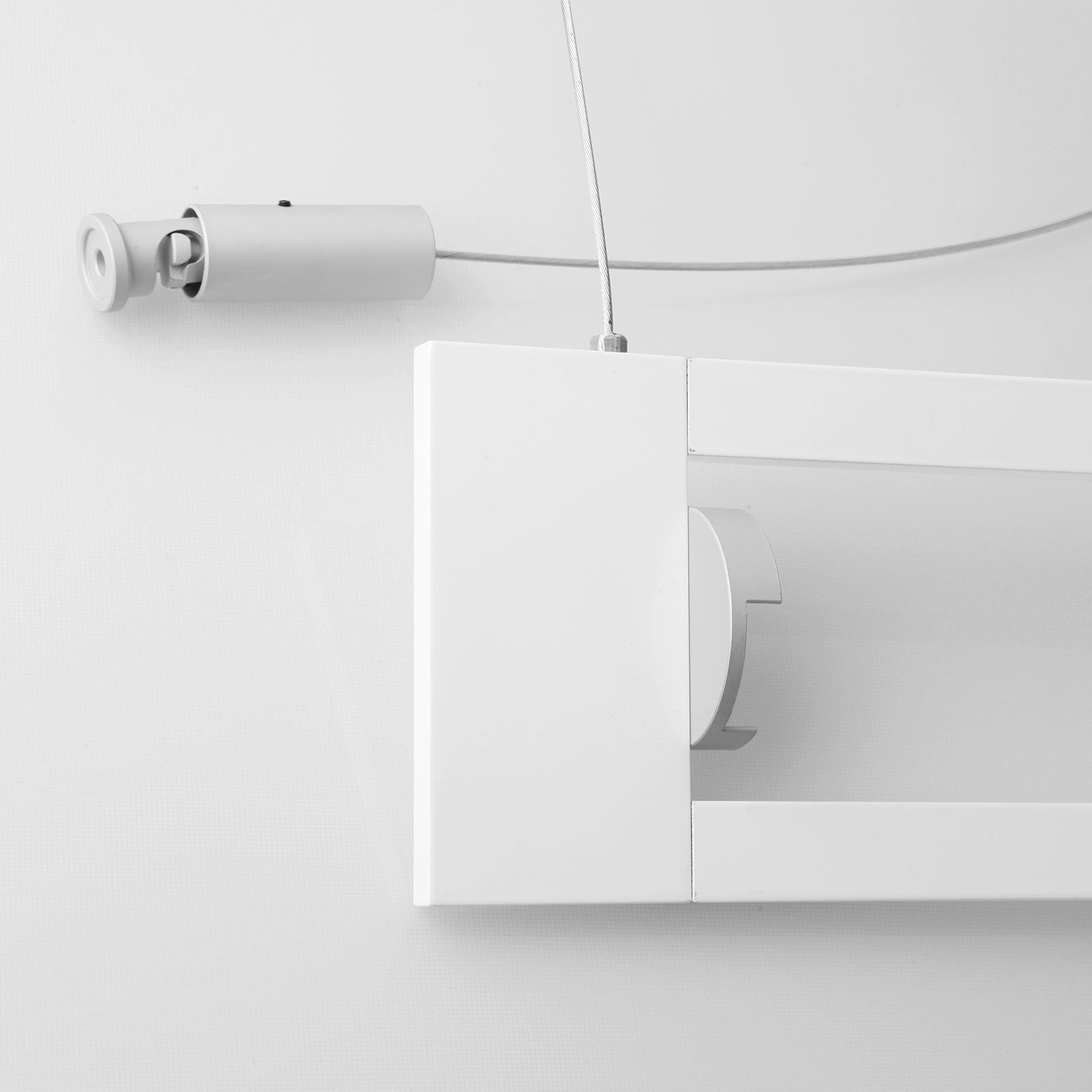 Ekstro — Finitura in laccato bianco